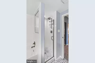 1530 Key Boulevard #327, Arlington, VA 22209 - Photo 23