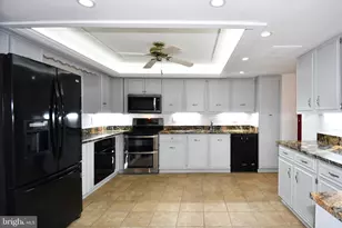 1101 Arlington Ridge Rd, Arlington, VA 22202 - Photo 17