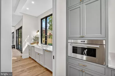 1615 N Wakefield Street, Arlington, VA 22207 - Photo 9