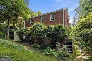 2407 N Vermont St, Arlington, VA 22207 - Photo 17