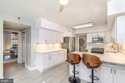1016 S Wayne Street S #604, Arlington, VA 22204 - Photo 15