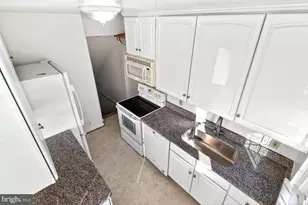 3455 S Stafford St, Arlington, VA 22206 - Photo 17