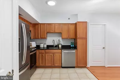 1001 N Randolph Street #202, Arlington, VA 22201 - Photo 5