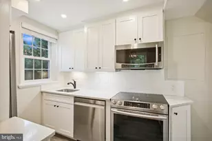 2804 S Abingdon St, Arlington, VA 22206 - Photo 3