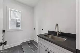 5017 17th St N, Arlington, VA 22207 - Photo 37