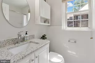 4204 36th St S, Arlington, VA 22206 - Photo 19