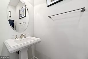 2509 S Kenmore Ct, Arlington, VA 22206 - Photo 17