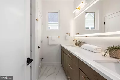 2001 N George Mason Drive, Arlington, VA 22207 - Photo 33