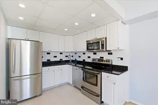 1401 N Rhodes St, Arlington, VA 22209 - Photo 5