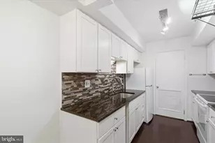 2586 S Arlington Mill Dr, Arlington, VA 22206 - Photo 11