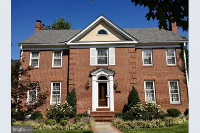 1317 19th Road S, Arlington, VA 22202 - Photo 1