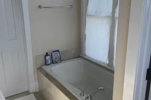 2132 N Tazewell Ct, Arlington, VA 22207 - Photo 11