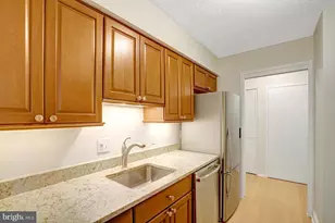 3800 Fairfax Dr, Arlington, VA 22203 - Photo 11