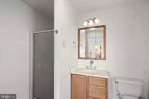 2235 N Columbus St, Arlington, VA 22207 - Photo 25