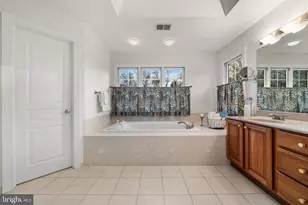 6907 30th St N, Arlington, VA 22213 - Photo 45