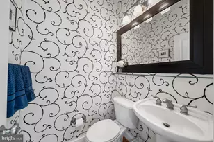 6907 30th St N, Arlington, VA 22213 - Photo 33