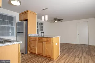 129 S Courthouse Rd, Arlington, VA 22204 - Photo 3