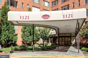 1121 Arlington Blvd, Arlington, VA 22209 - Photo 3