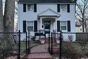 1077 S Edison St, Arlington, VA 22204 - Photo 1