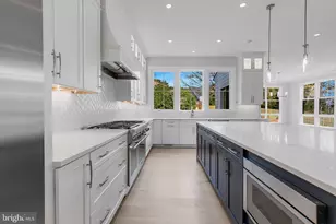 5613 34th St N, Arlington, VA 22207 - Photo 7