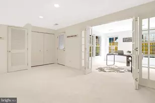 2019 N Buchanan Ct, Arlington, VA 22207 - Photo 9