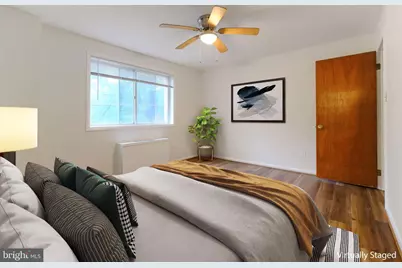 5101 8th Road S #102, Arlington, VA 22204 - Photo 3