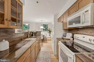 1001 N Vermont St, Arlington, VA 22201 - Photo 11