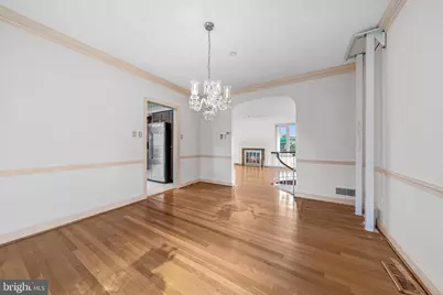 4900 Yorktown Boulevard, Arlington, VA 22207 - Photo 9