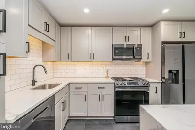 1300 Army Navy Drive #128, Arlington, VA 22202 - Photo 19