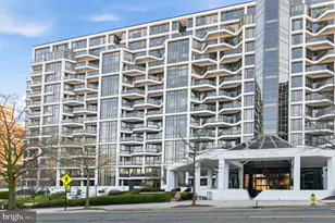 1530 Key Blvd, Arlington, VA 22209 - Photo 1
