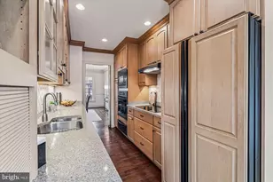 1326 N Lynnbrook Dr, Arlington, VA 22201 - Photo 15