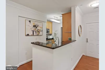 2101 N Monroe Street #212, Arlington, VA 22207 - Photo 9