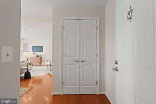 4065 S Four Mile Run Dr, Arlington, VA 22204 - Photo 3