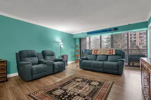 1300 Crystal Dr, Arlington, VA 22202 - Photo 11