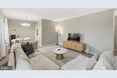 1300 S Arlington Ridge Road #204, Arlington, VA 22202 - Photo 5