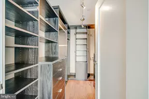 1111 19th St N, Arlington, VA 22209 - Photo 35