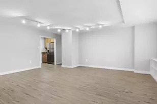 1121 Arlington Blvd, Arlington, VA 22209 - Photo 11