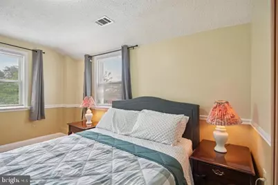 3705 S Four Mile Run Drive, Arlington, VA 22206 - Photo 13