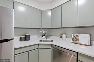 1020 N Stafford St, Arlington, VA 22201 - Photo 13