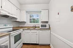 2107 N Scott St, Arlington, VA 22209 - Photo 7