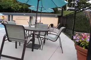 1300 S Arlington Ridge Rd, Arlington, VA 22202 - Photo 17