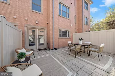 2227 12th Court N, Arlington, VA 22201 - Photo 17
