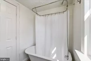 2231 N Culpeper Street N, Arlington, VA 22207 - Photo 17