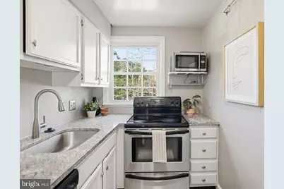 2900 13th Road S #201, Arlington, VA 22204 - Photo 15