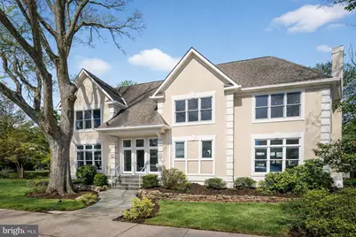 2733 N Lexington Street N, Arlington, VA 22207 - Photo 1