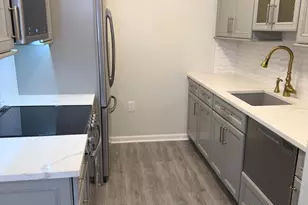 1211 S Eads St, Arlington, VA 22202 - Photo 9