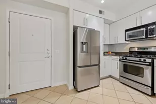 1021 N Garfield St, Arlington, VA 22201 - Photo 9