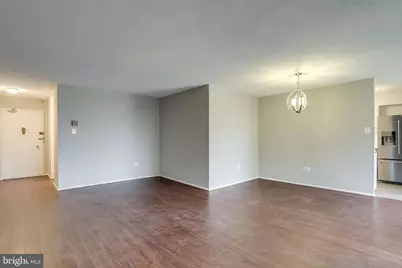 4600 S Four Mile Run Drive #226, Arlington, VA 22204 - Photo 9