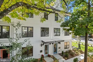 911 N Irving St, Arlington, VA 22201 - Photo 3