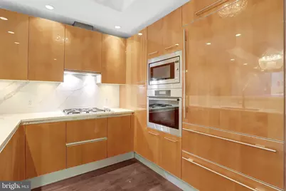 1881 N Nash Street N #704, Arlington, VA 22209 - Photo 15